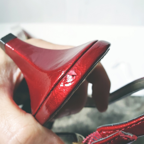 Kelly & Katie Red Patent Leather Pumps Sz 8 - Picture 9 of 9